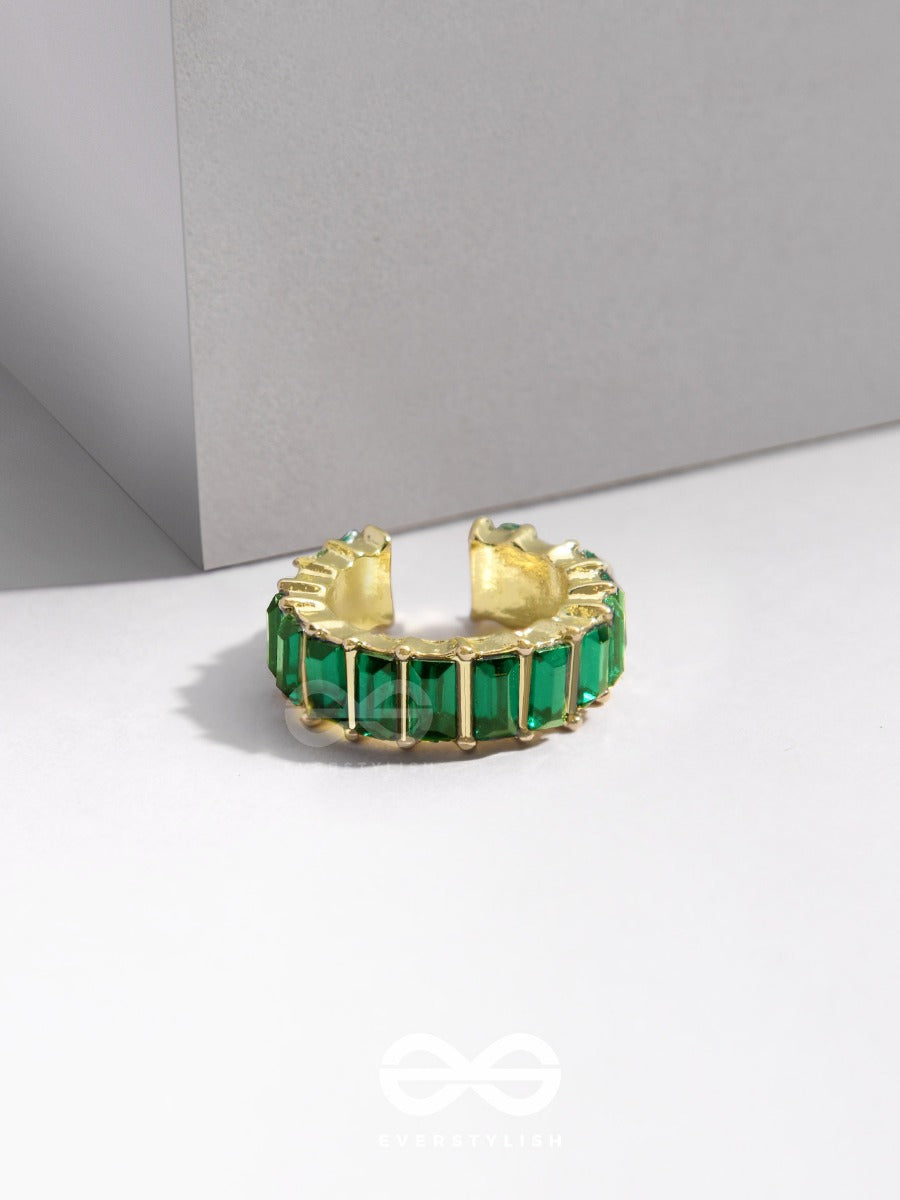 Sparkling Halo - Golden Embellished Ring (Green)