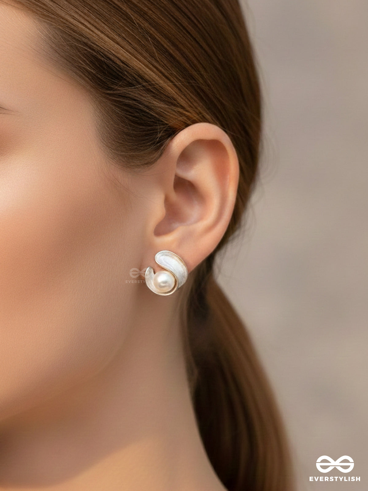 The Curly Pearl - Golden Embellished Stud Earrings