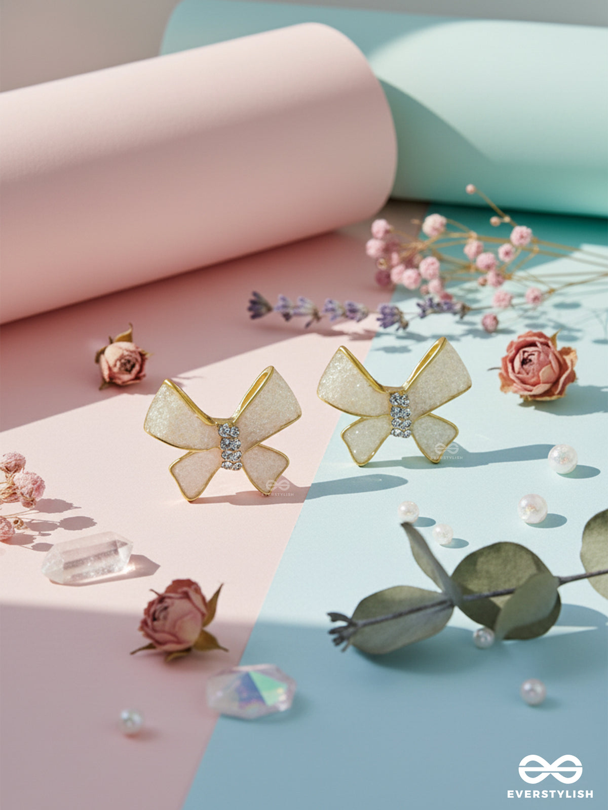 Retro Ribbon Radiance - Golden Embellished Earrings