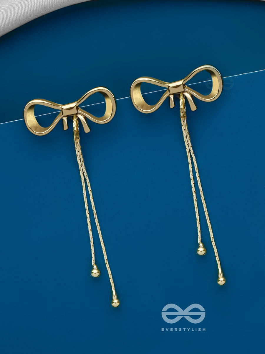 The Mystical Bow - Classic Golden Earrings