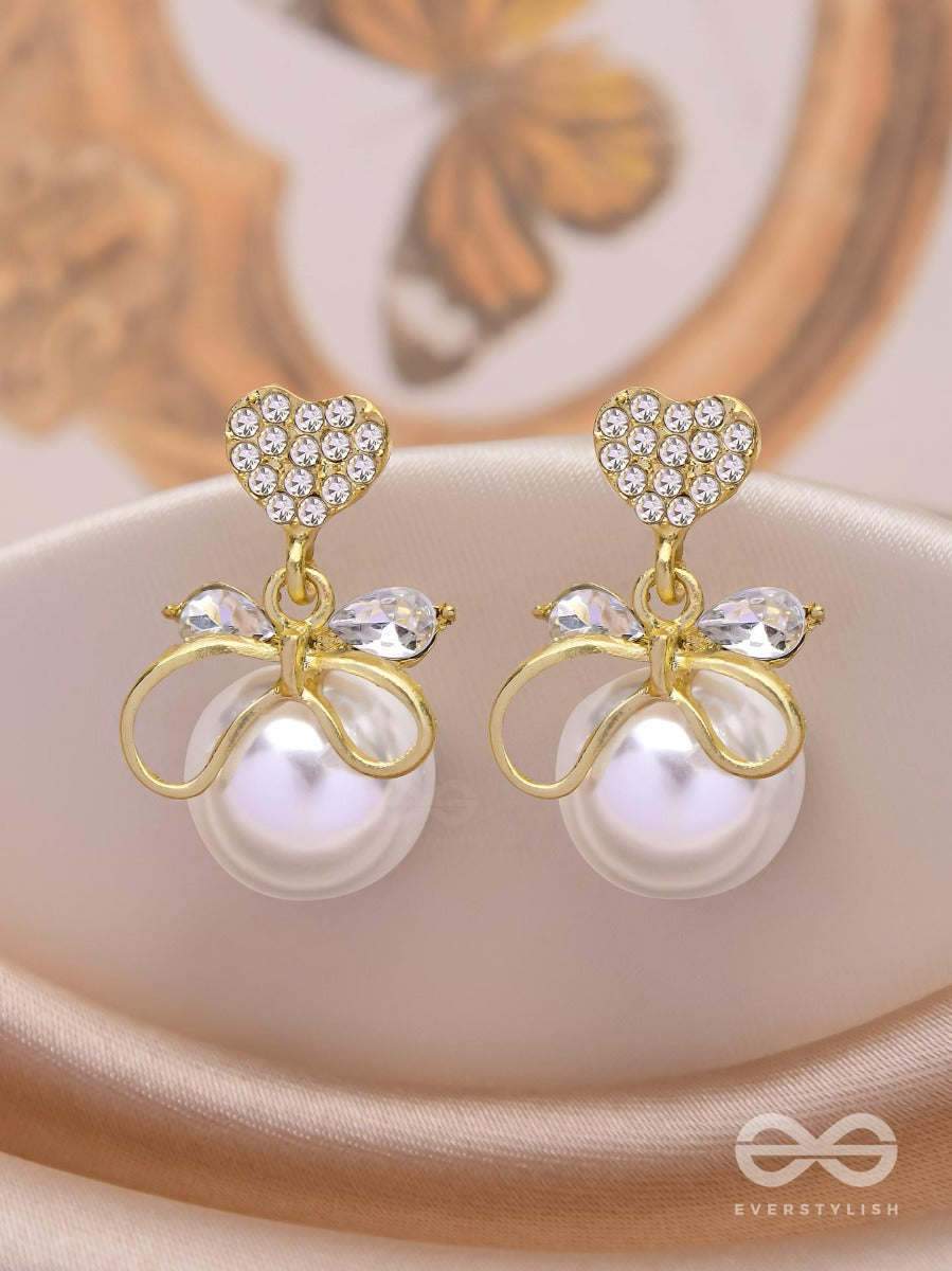 The Lovebow Bonanza - Golden Pearl Earrings