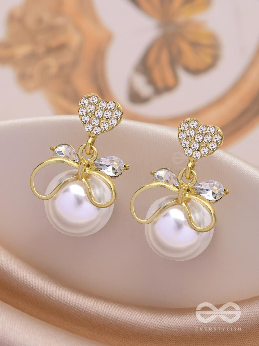 The Lovebow Bonanza - Golden Pearl Earrings