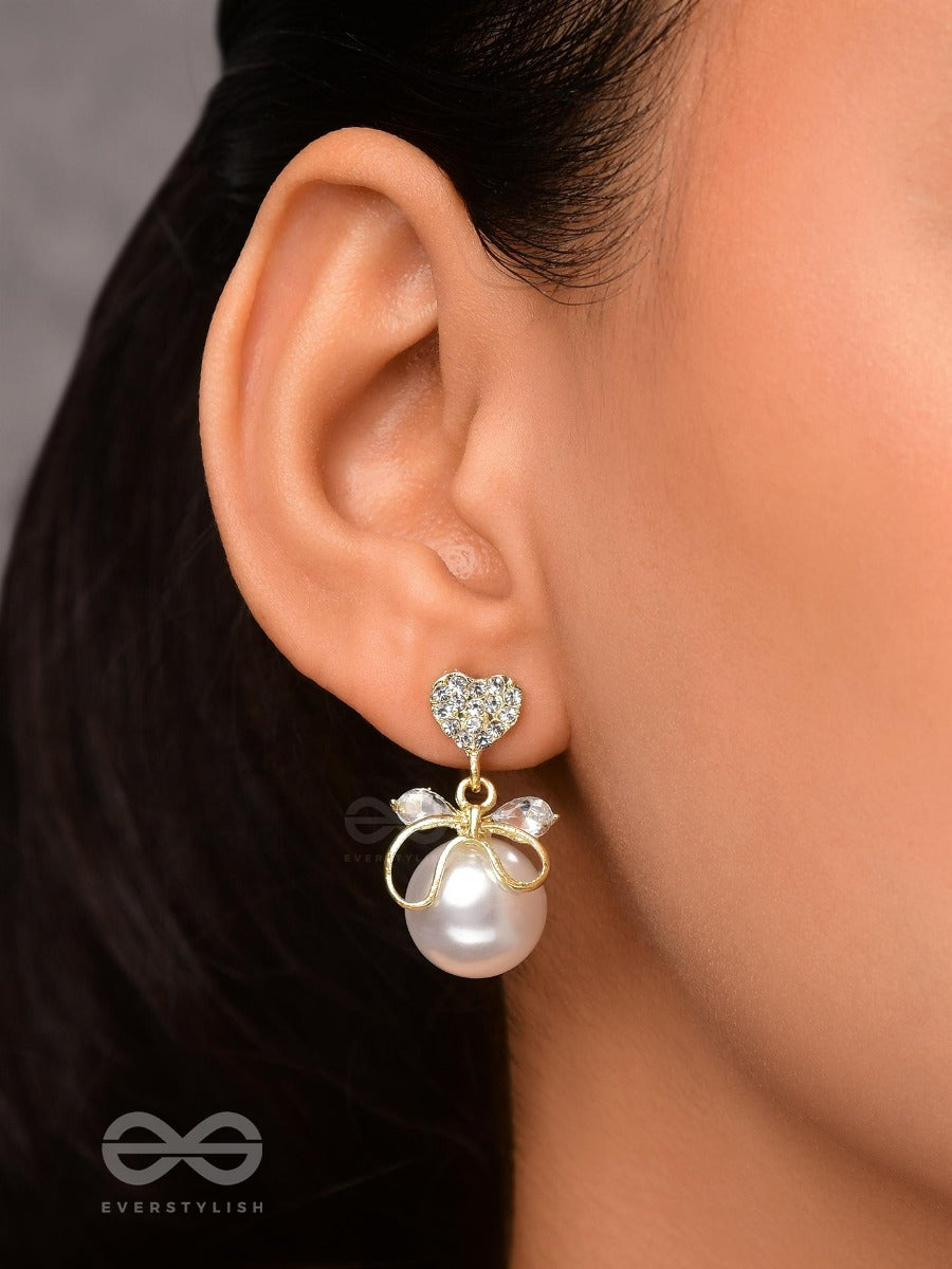 The Lovebow Bonanza - Golden Pearl Earrings
