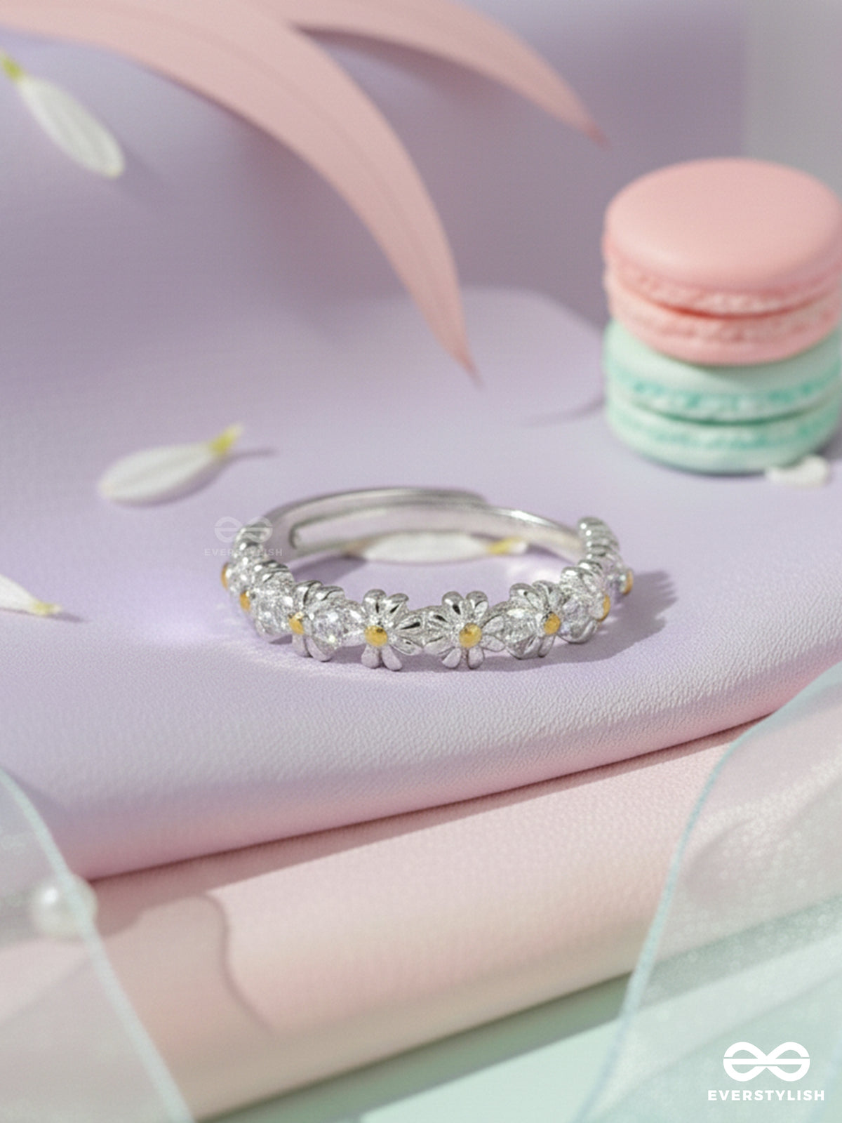 Daisy Dreams - Silver Ring (Adjustable)
