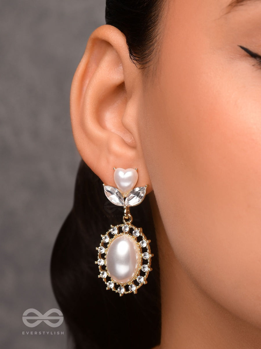 The Graceful Era - Golden Embellished Earrings