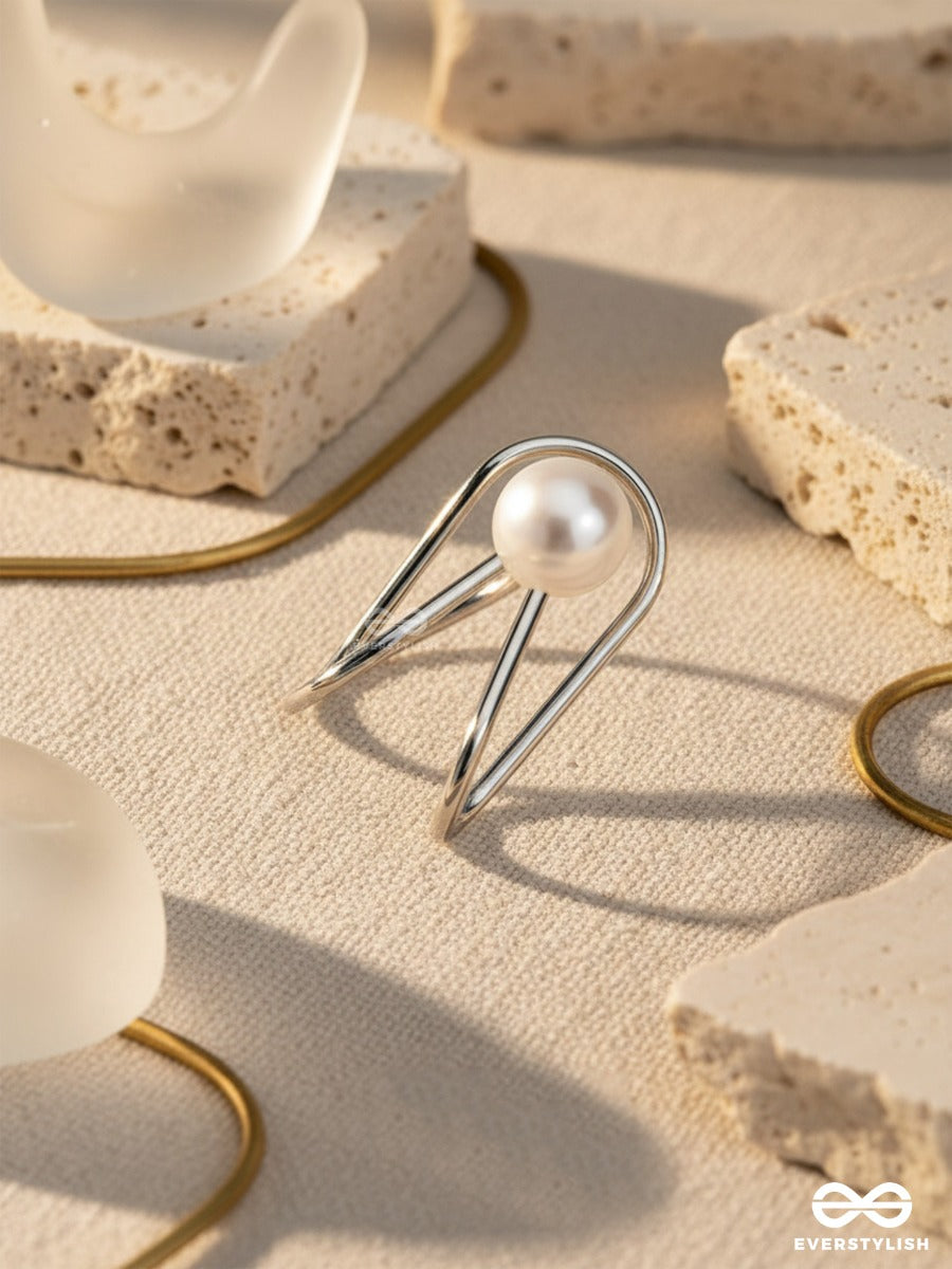 A Pearl Please - Silver Embellished Earcuff