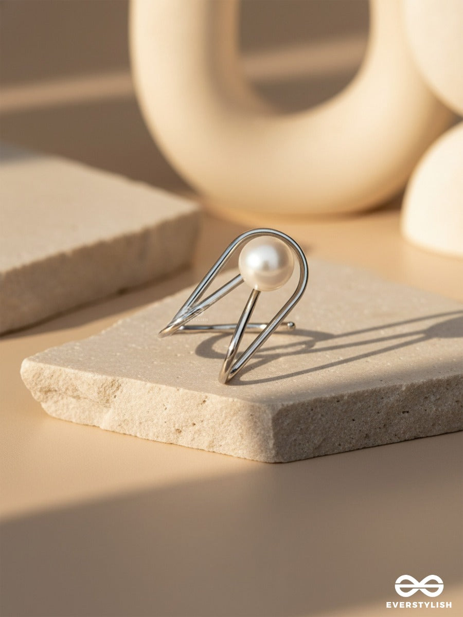 A Pearl Please - Silver Embellished Earcuff