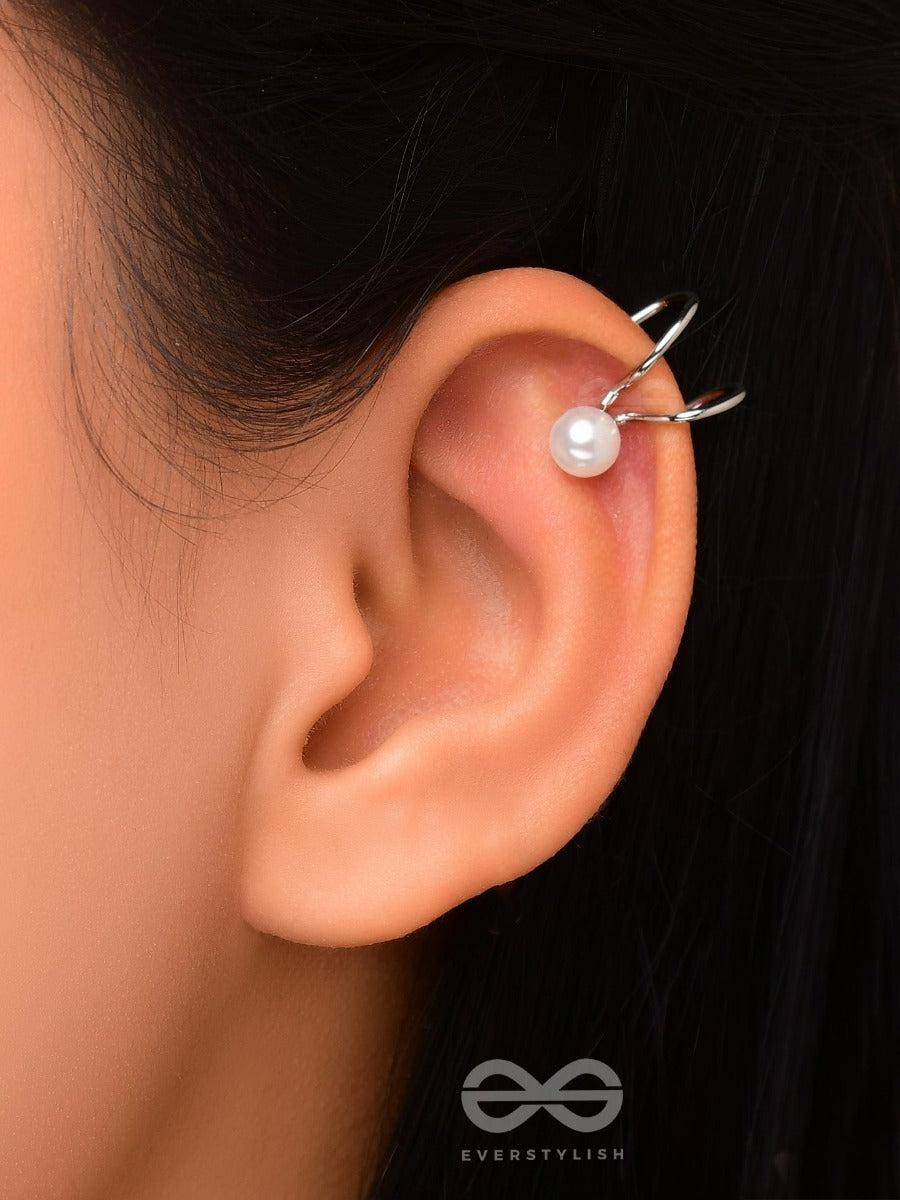 A Pearl Please - Silver Embellished Earcuff