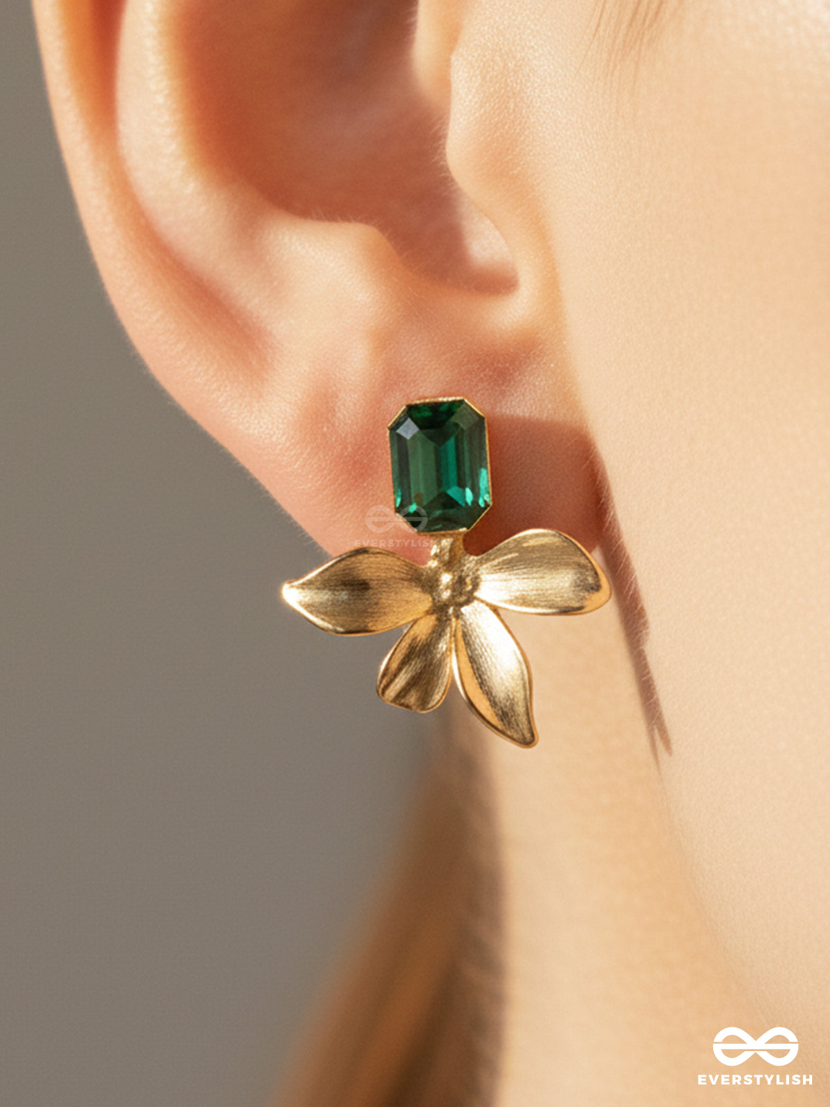 Emerald Dreams - Golden Embellished Earrings