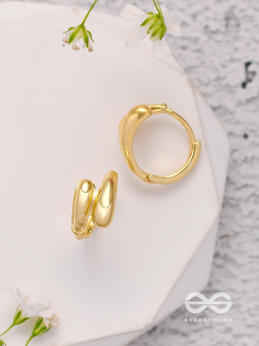The Sunlit Elegance - Classic Golden Earrings