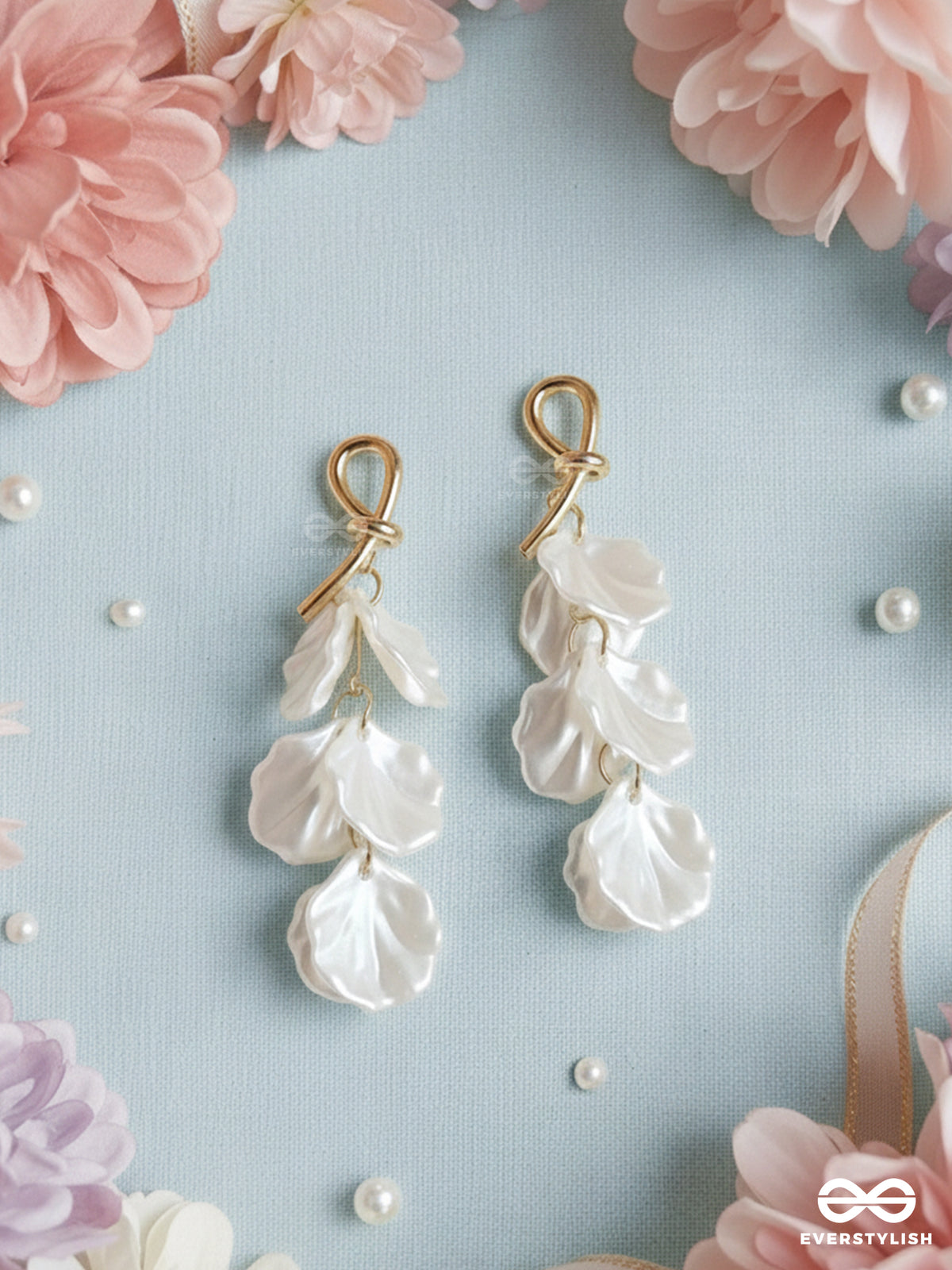 The Seashell Charms- Golden Shell Earrings