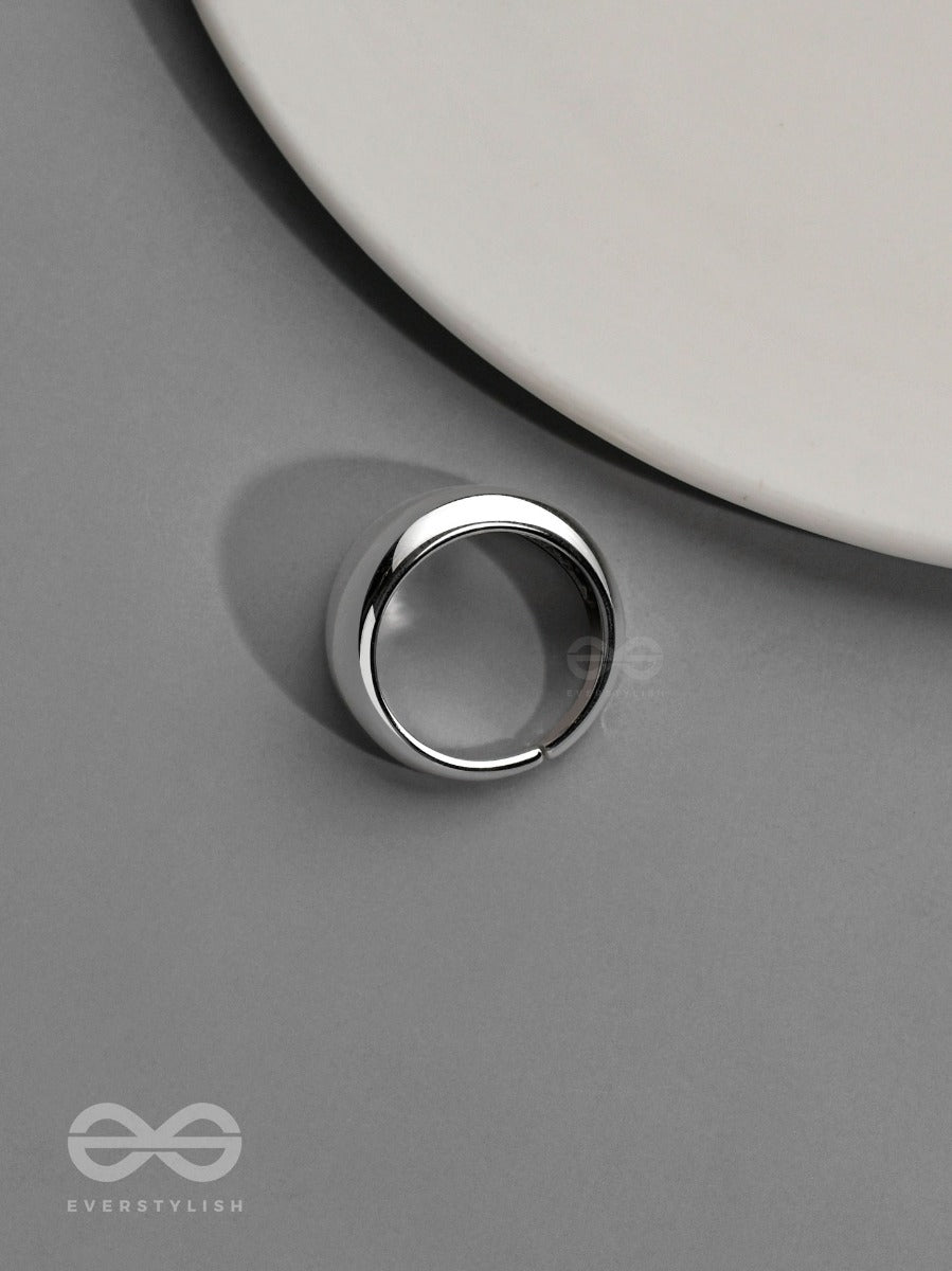 The Silver Stunner- Bold Silver Ring