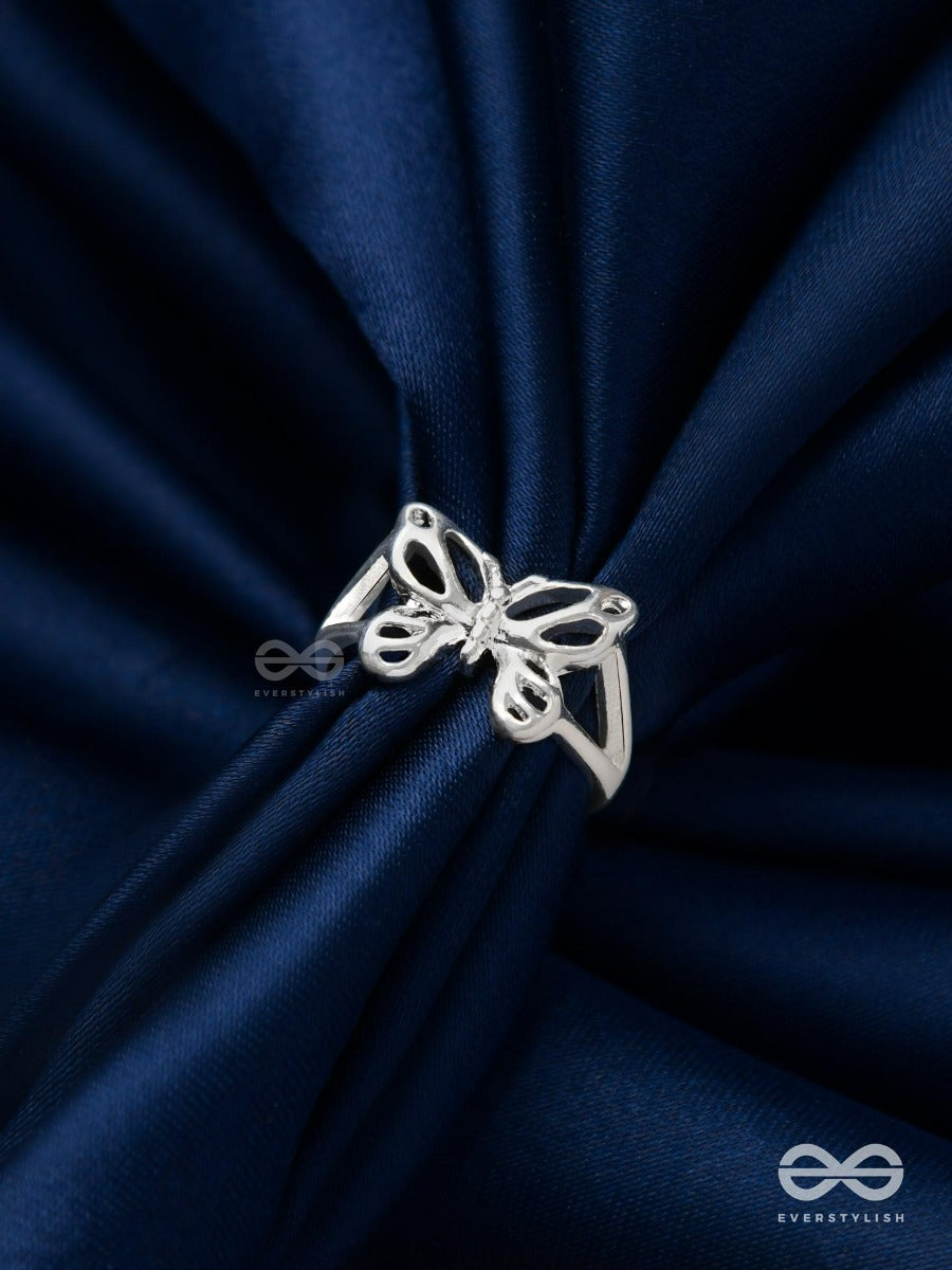 Nightshade Wings - Silver Ring