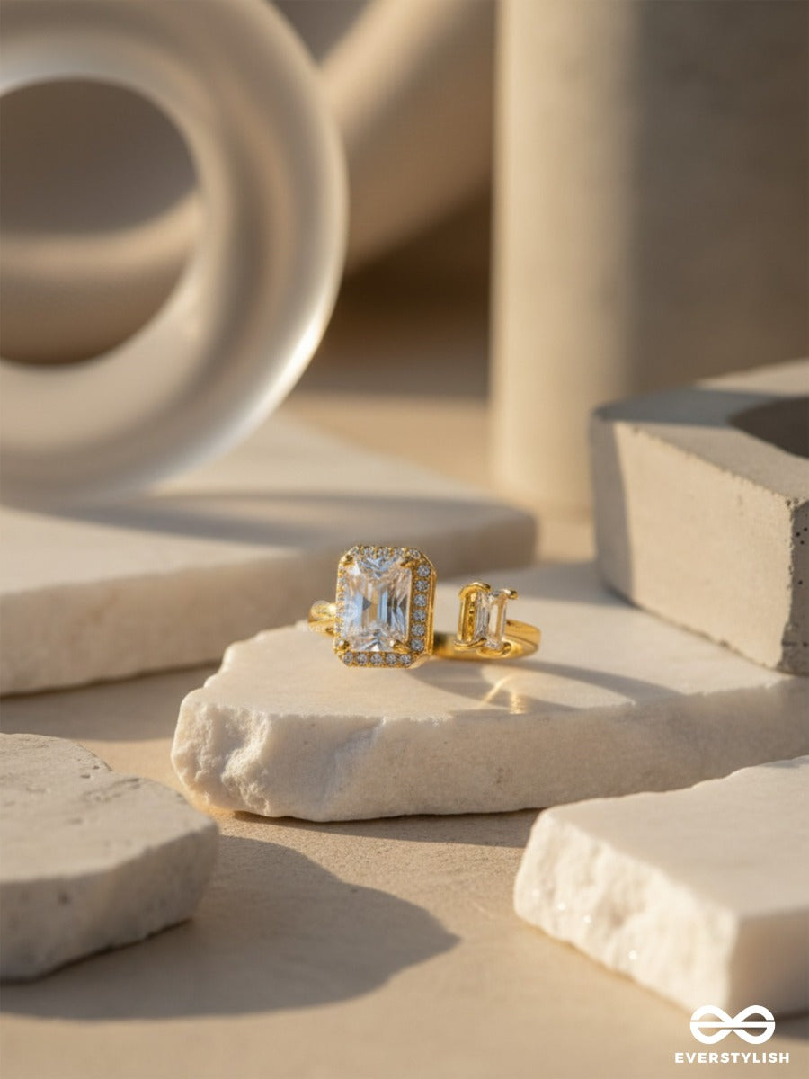 The Elegant Majesty - Golden Cubic Zirconia Ring