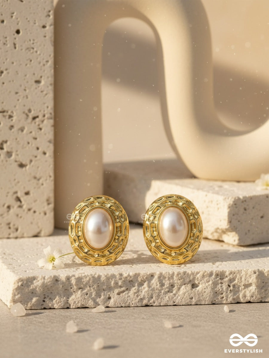 Gilded Pearls - Golden Earrings