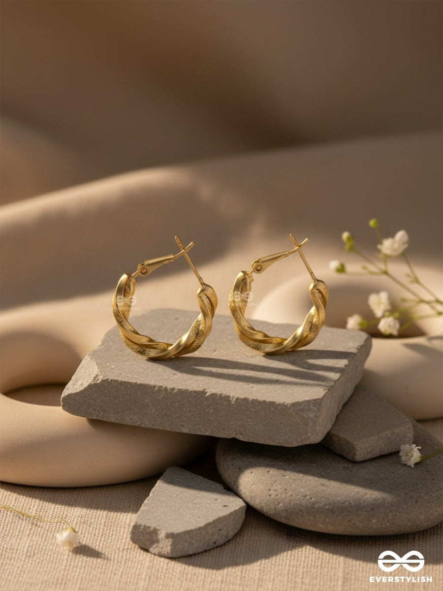 Twisted Story - Golden Hoop Earrings