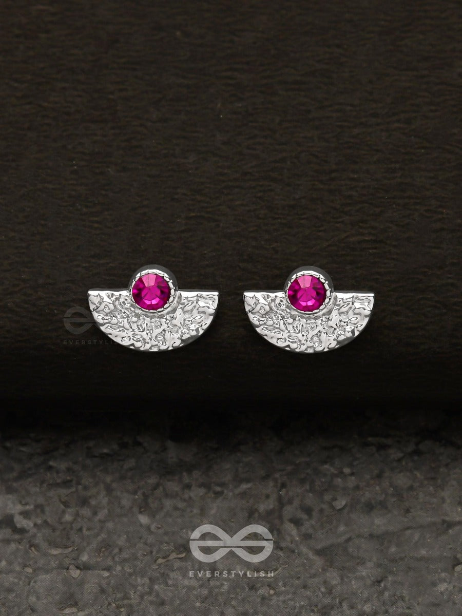 The Rouge Beauty - Textured Silver Stud Earrings