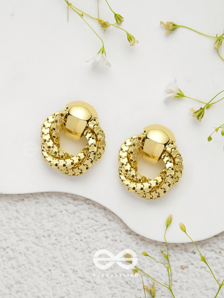 Tangled Radiance - Golden Stud Earrings