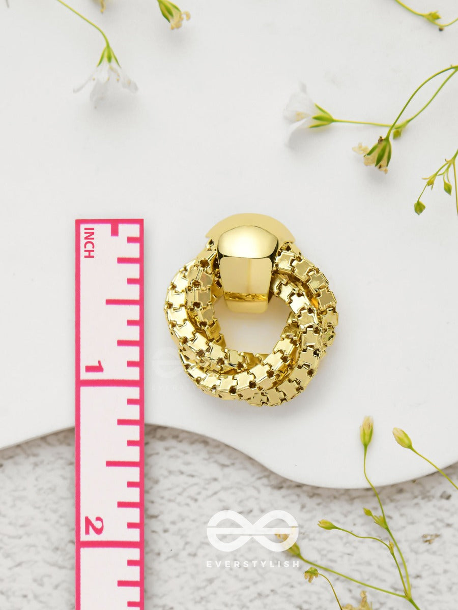 Tangled Radiance - Golden Stud Earrings