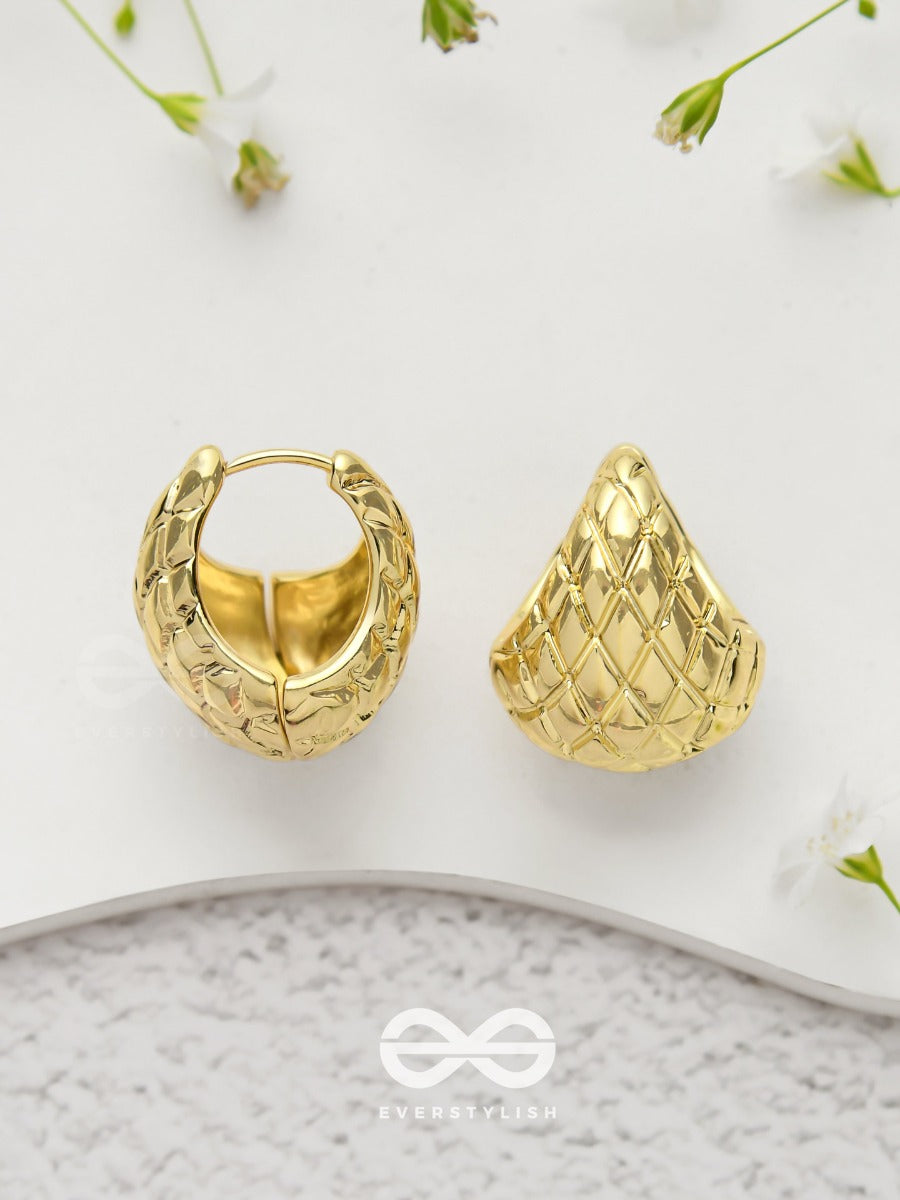 Glamorous Honeycomb - Golden Earrings