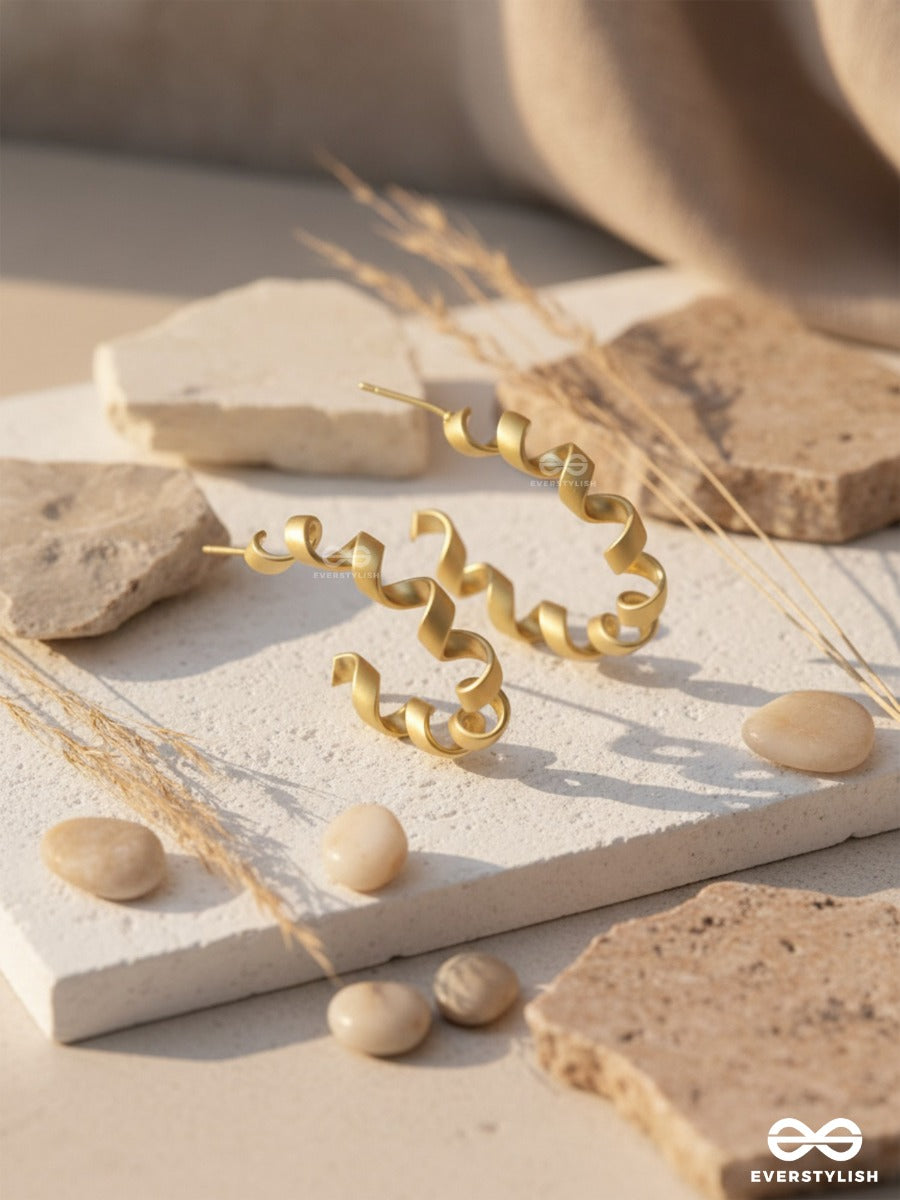 Twisted Curves - Golden Earrings