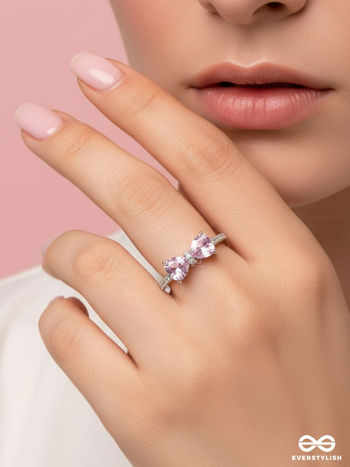 The Cindrella's Bow - Silver Embellished Ring (Adjustable)