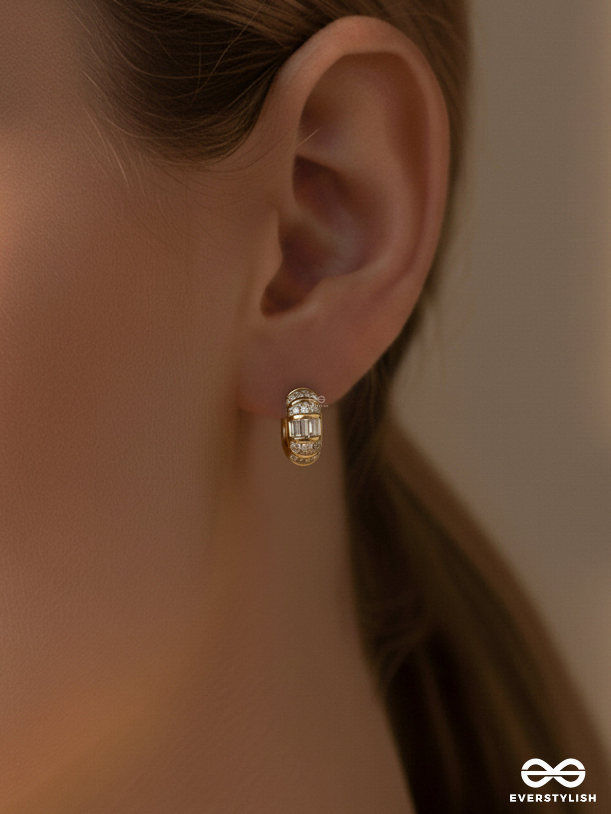 Gleaming Band - 18K Gold Plated Anti-Tarnish Classy Hoops Earrings Inlaid With Cubic Zicronia Stones