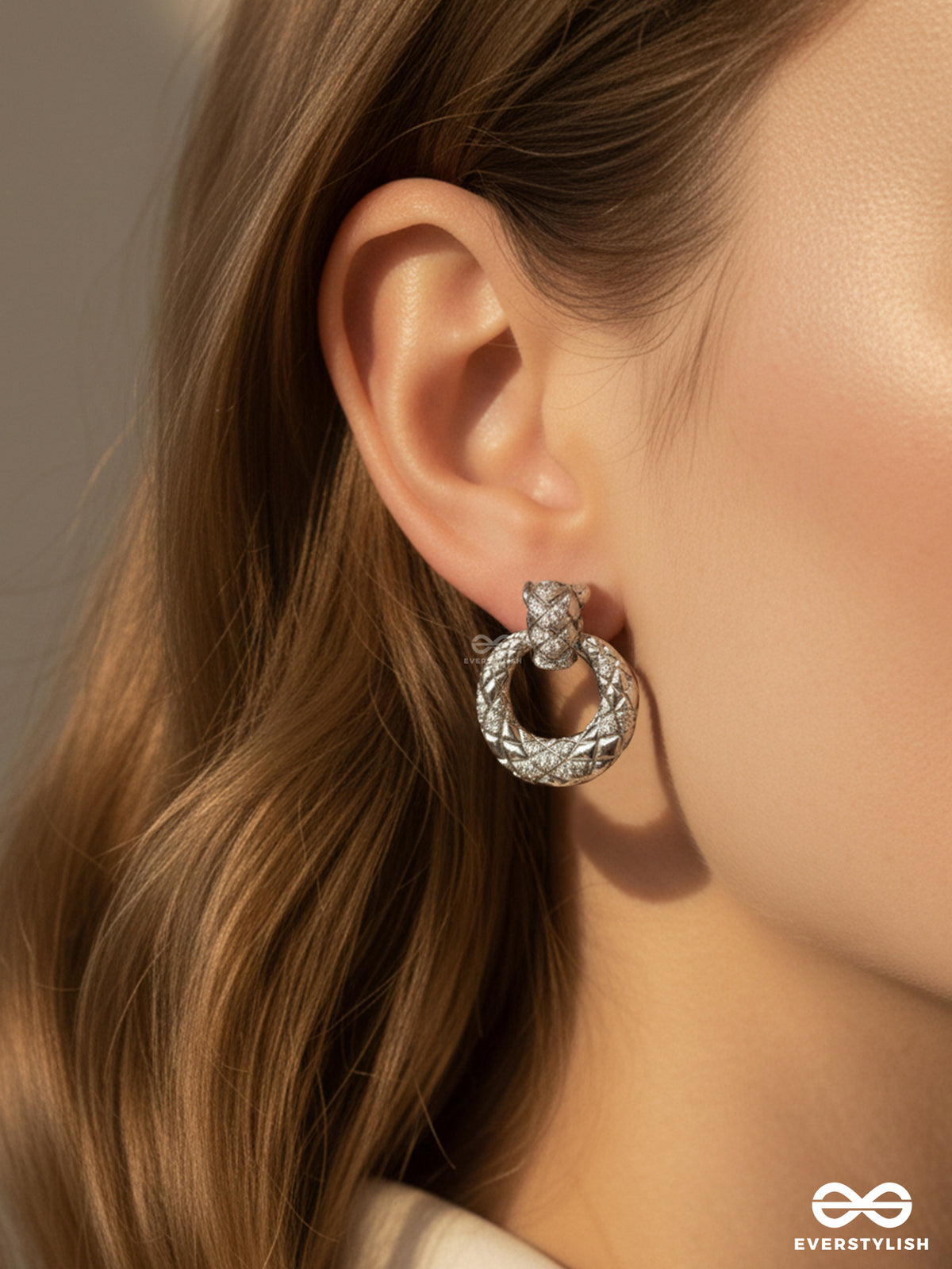 Twisted Glow- Silver-Plated Anti-Tarnish Embellished Round Earrings