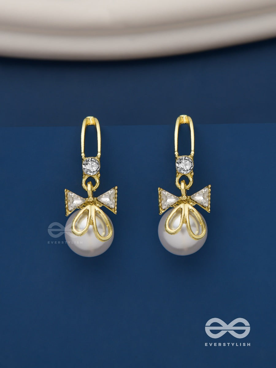 Royal Chic- Golden Dangling Earrings With Crystal And Pearl