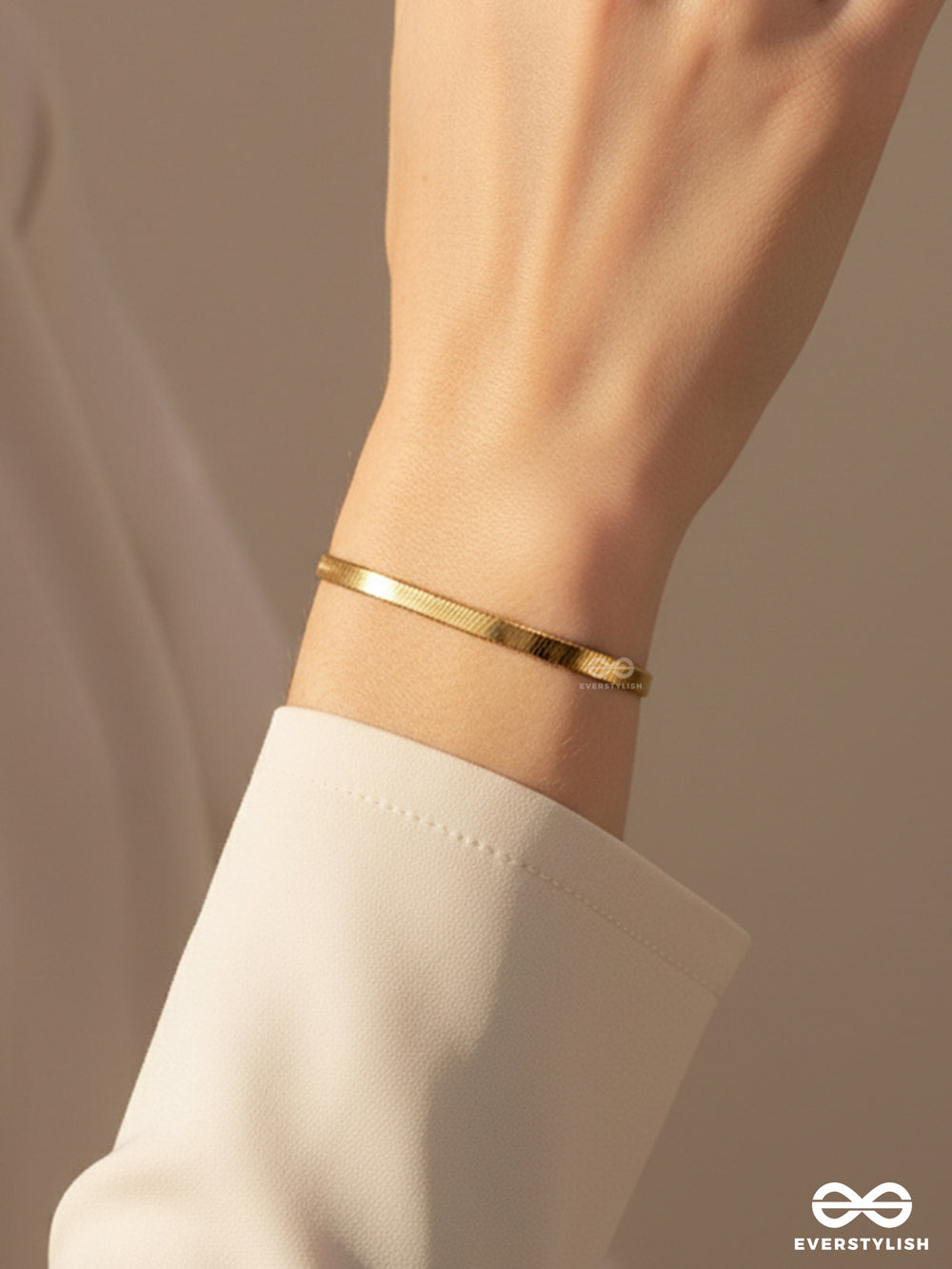 Golden Glow - Stainless Steel Anti-Tarnish Golden Bracelet