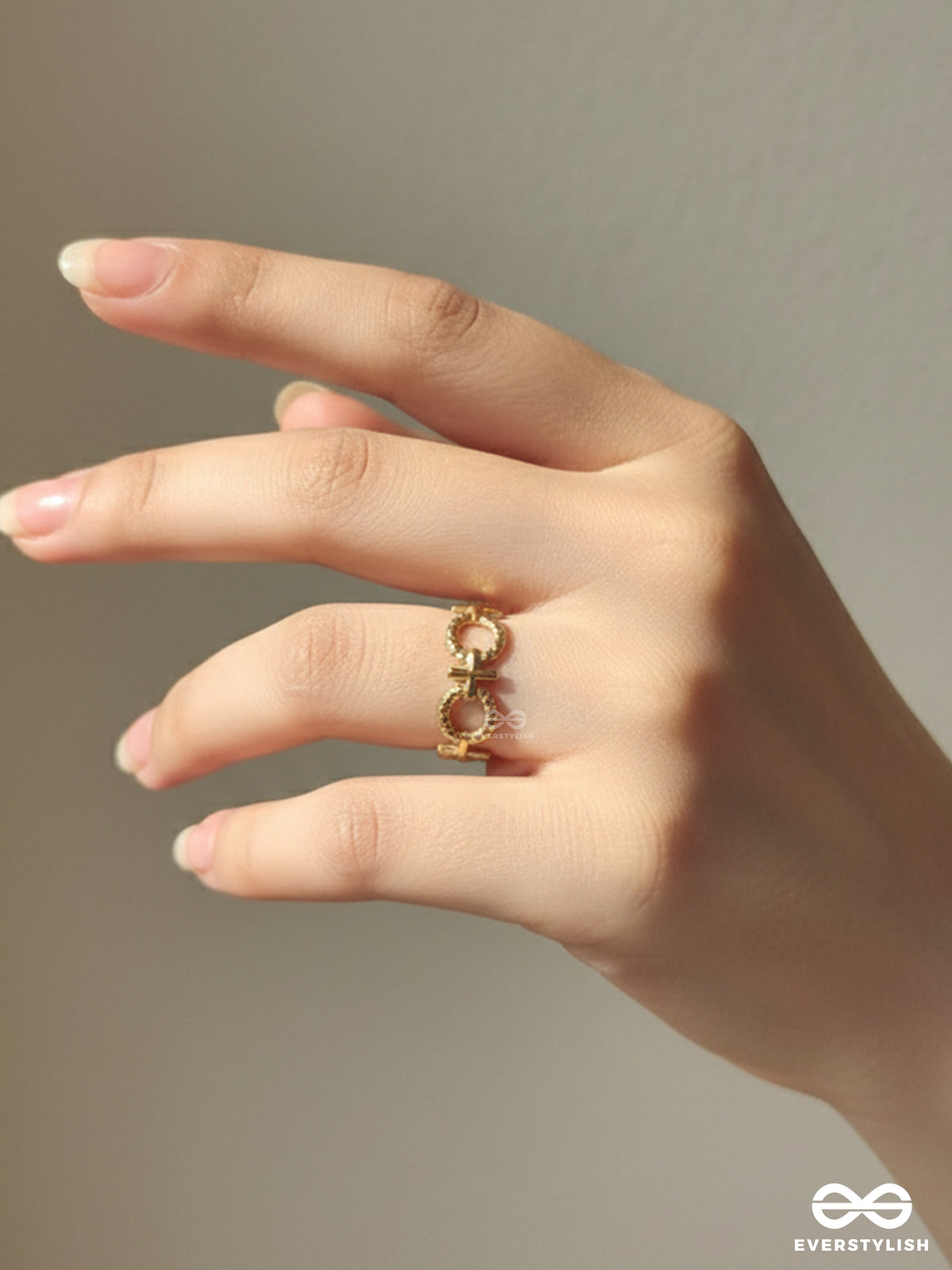 Sacred Ties - Stainless Steel Anti-Tarnish Golden Geometric Ring