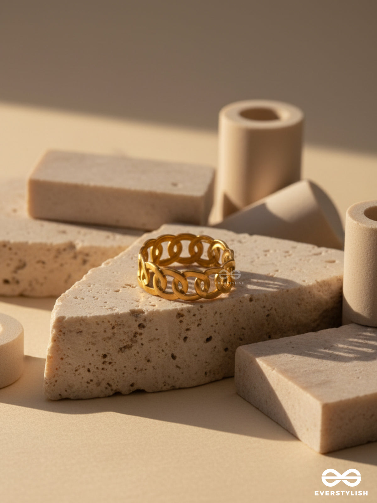 Intertwined Glory - Stainless Steel Anti-Tarnish Golden Ring