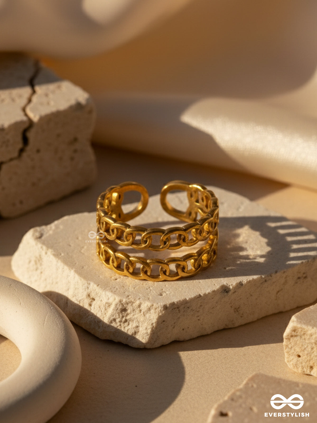 Luxe Links - Golden Stainless Steel Anti-Tarnish Ring