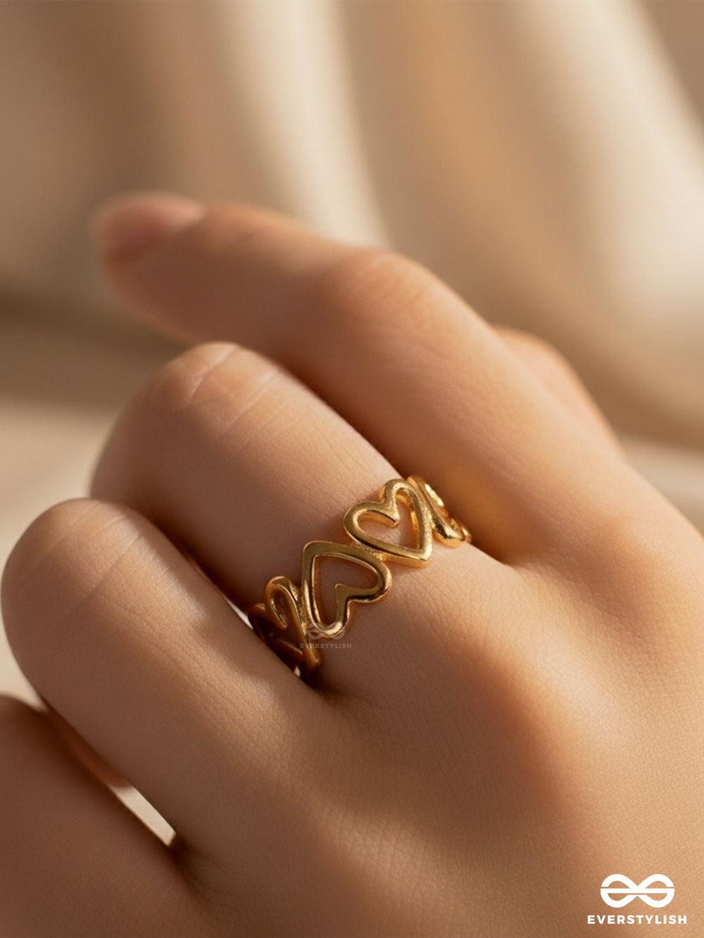 Lover's Gaze - Golden Stainless Steel Anti-Tarnish Ring With Heart Shapes