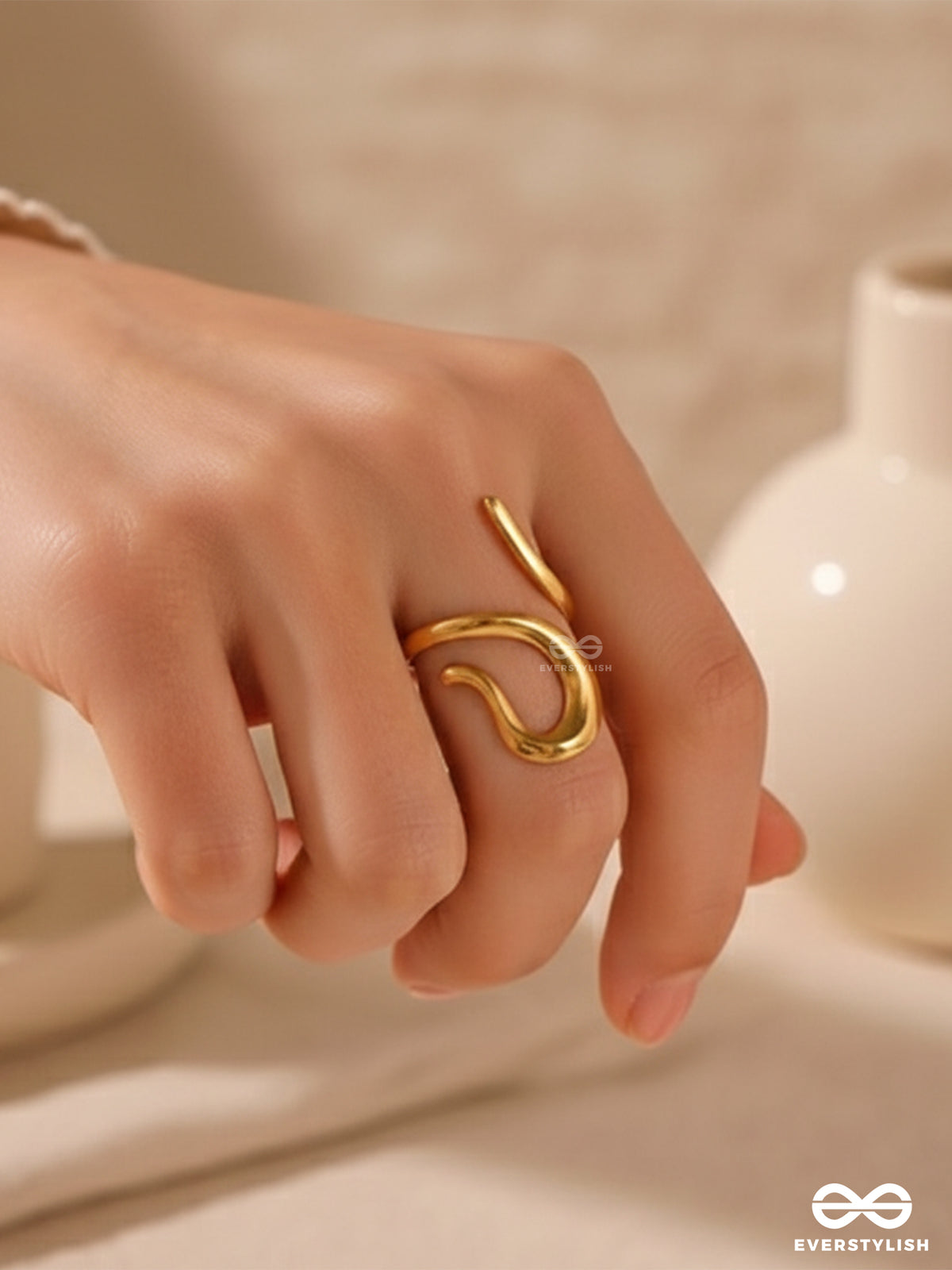 Curvaceous Glam - Stainless Steel Anti-Tarnish Golden Ring