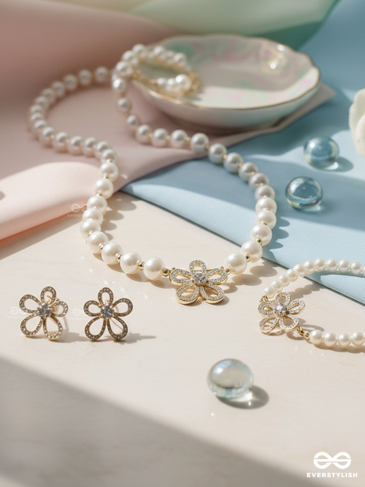 Blossom Pearl - Delicate Beauty In Every Detail Set With Neckpiece, Earrings And Bracelet