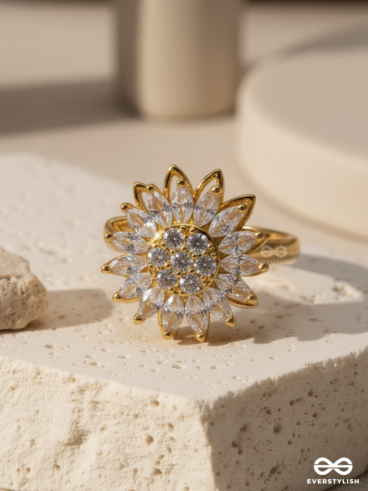 Daisy Spark - Anxiety Spinning Ring Inlaid With Cubic Zicronia Stones