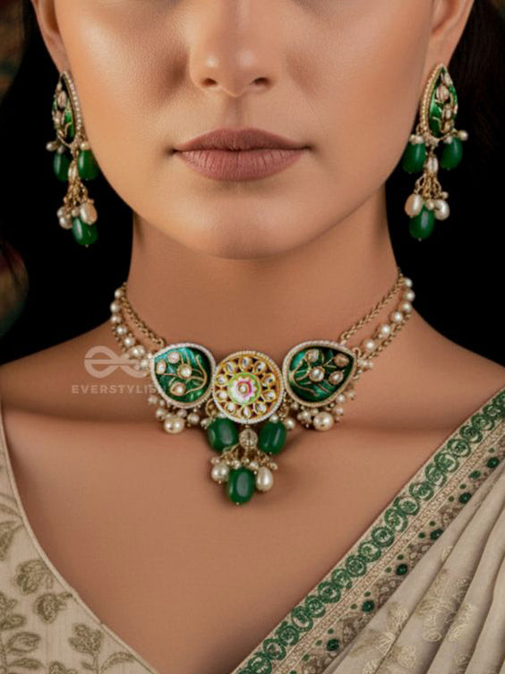 Taralika- Star-Like-Handmade Kundan Set With Necklace And Earrings