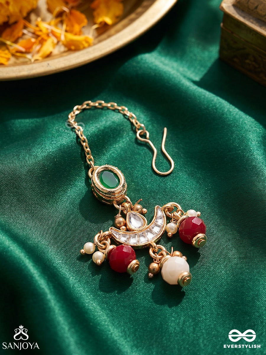 Anuprita - Divinely Adorned - Traditional Kundan Maangtika With Pearl And Beads