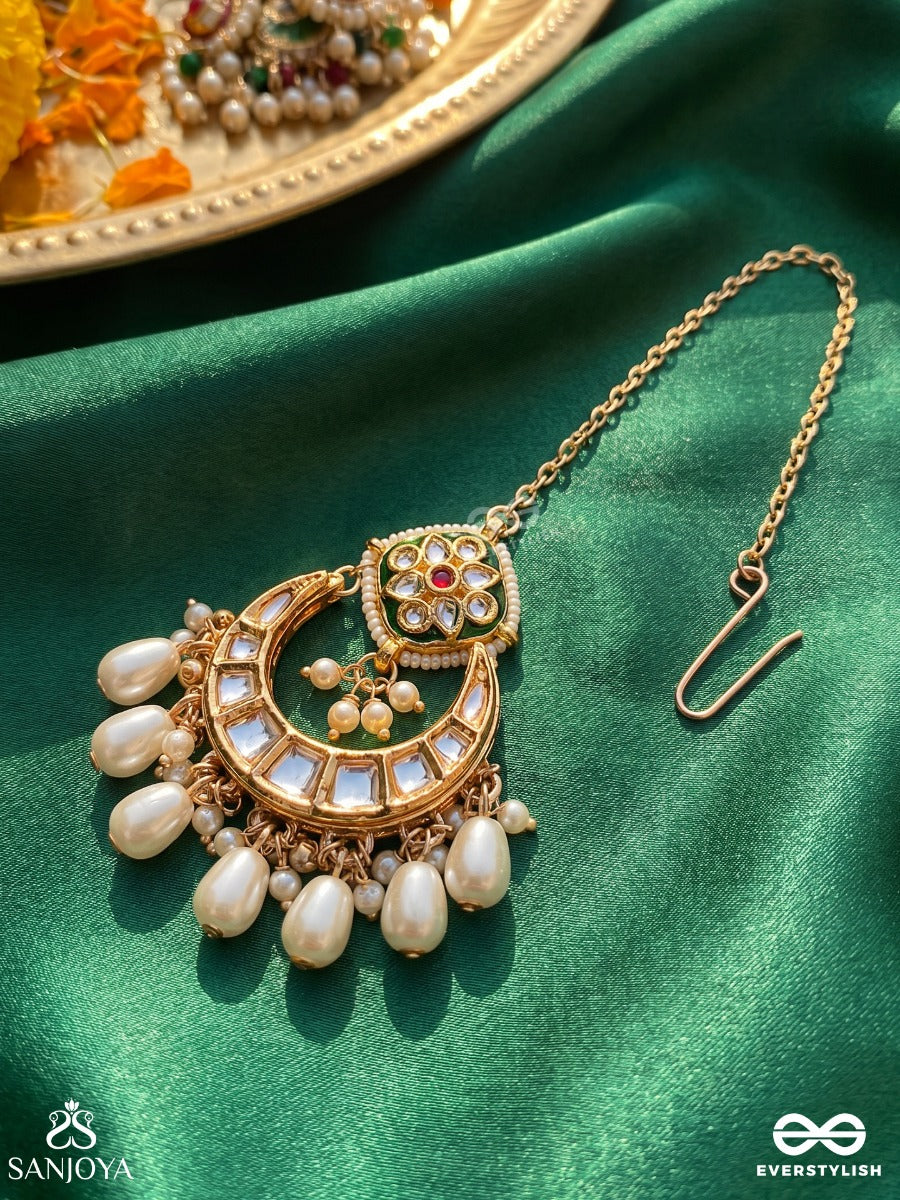 Vibhavati - Adorned With Richness - Exquisite Kundan Maangtika With Enamelled Polki Design, Pearls And Gemstones
