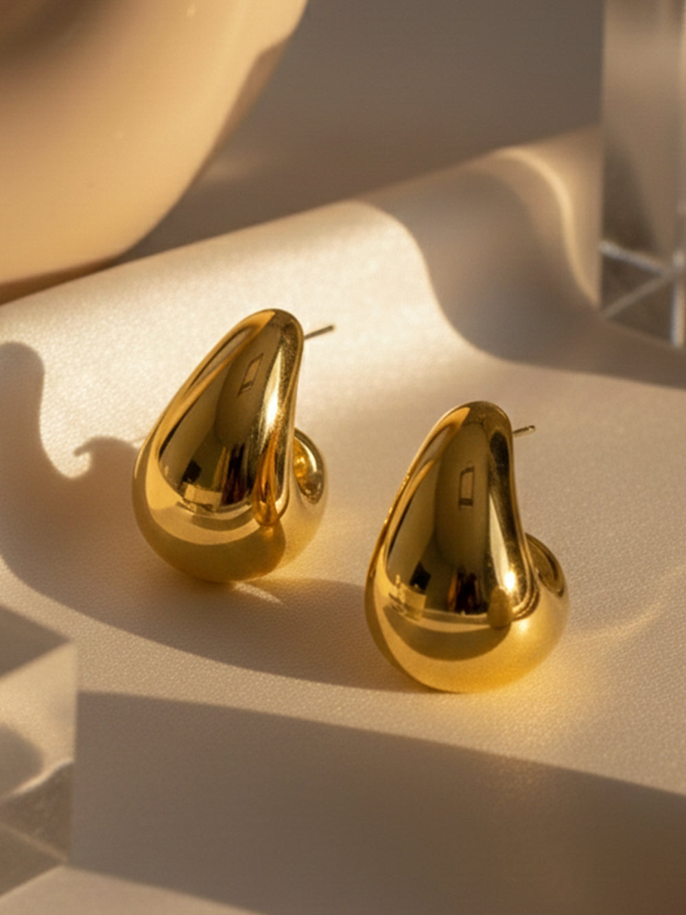 Golden Drip - Polished Teardrop Studs With A Luxurious Finish