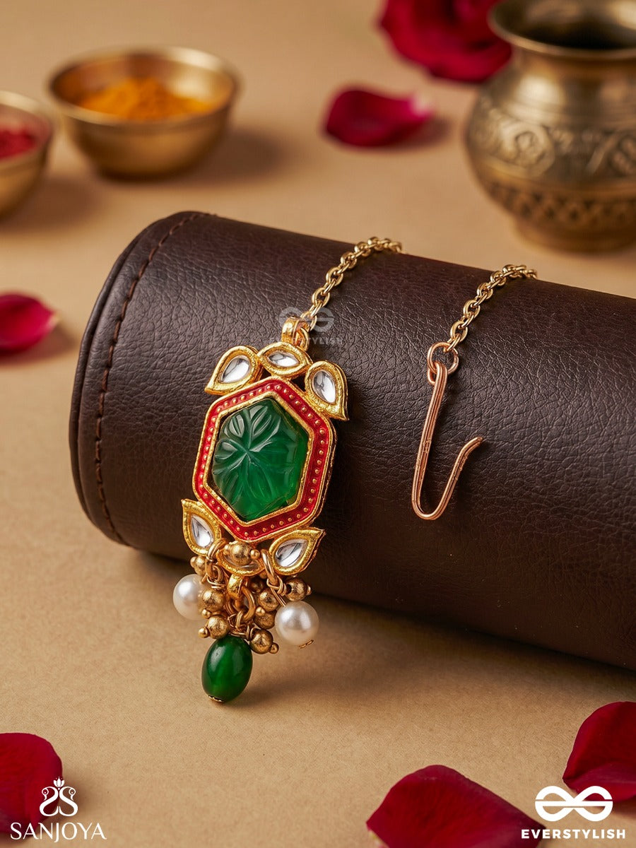 Pitambrini - Adorned In Yellow- Kundan Handcrafted Maangtika With Pearls And Beads