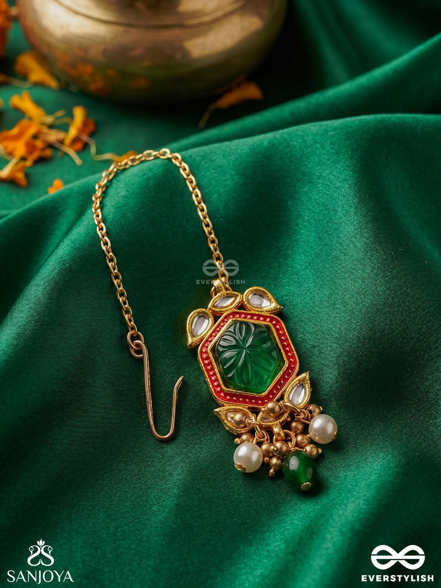 Pitambrini - Adorned In Yellow- Kundan Handcrafted Maangtika With Pearls And Beads