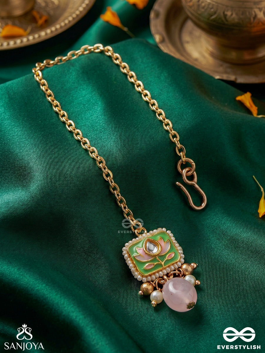 Mridulpadma - Gentle Lotus- Delicate Kundan Maangtika With Floral Motifs, Beads And Pearls