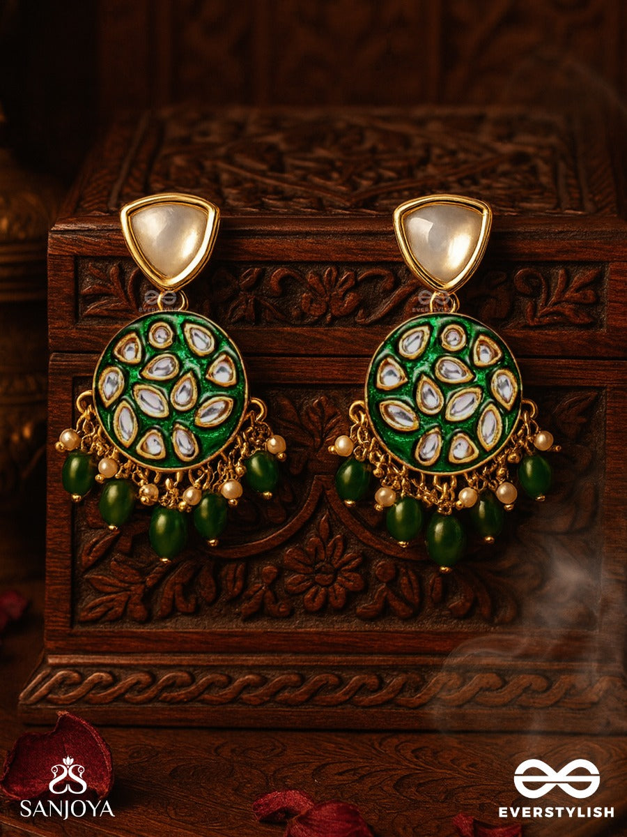 Arunodaya - Dawn Rays - Symmetrical Kundan Set With Neckpiece And Earrings