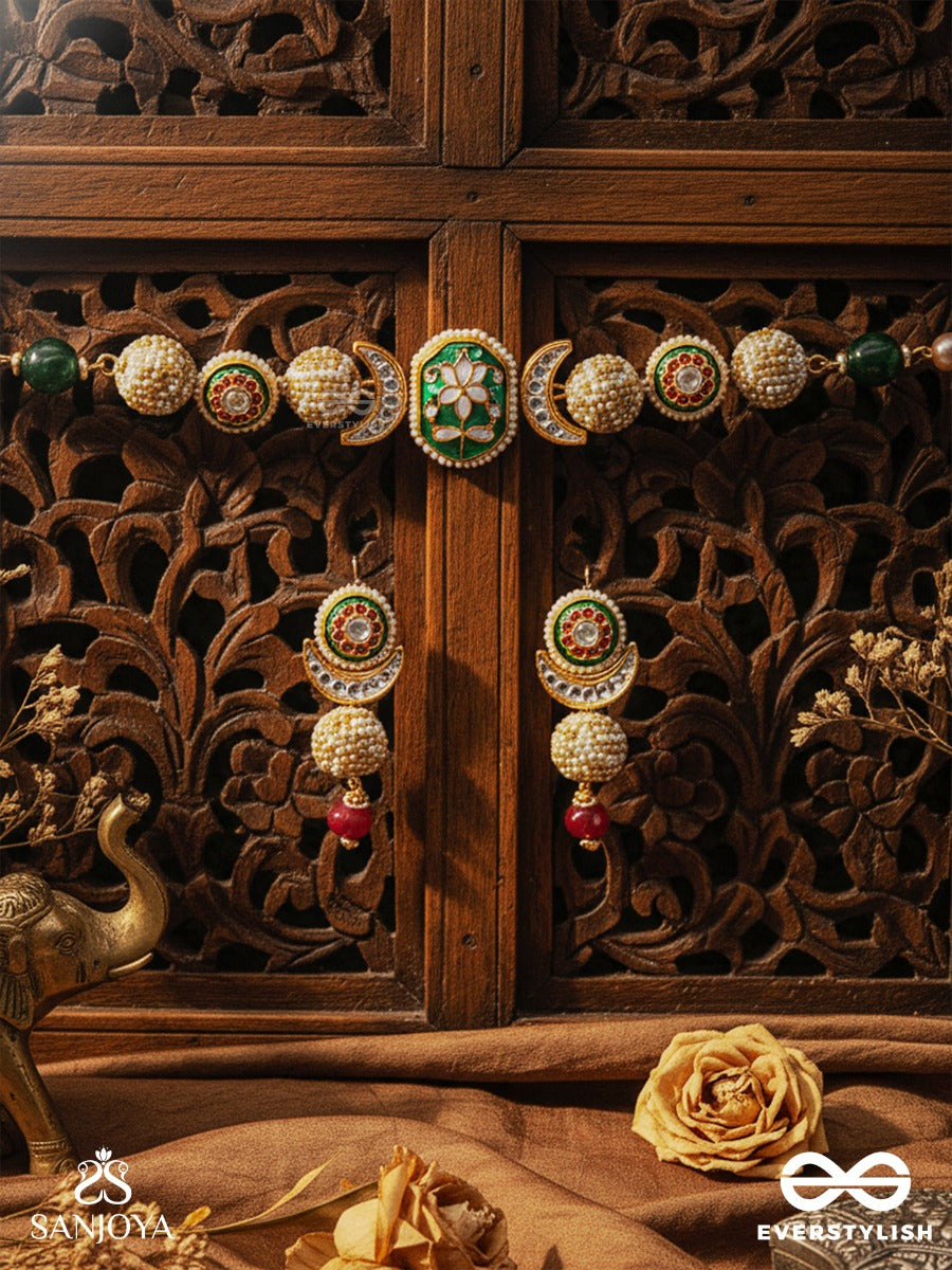 Shashiratna - Moon Gem - Minimalistic Kundan Set With Neckpiece And Earrings