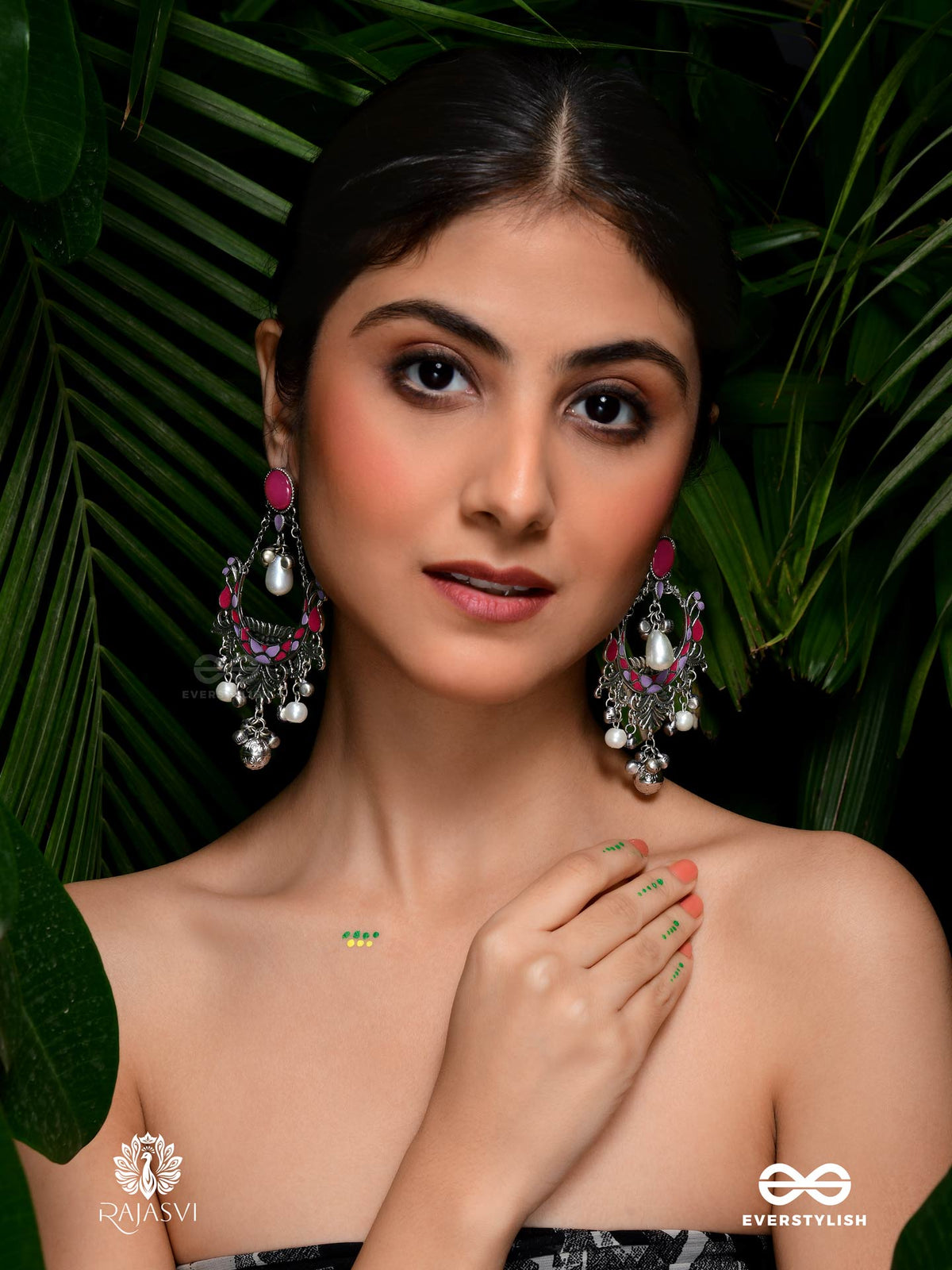 Vintage Flair - Detailed Oxidised Earrings