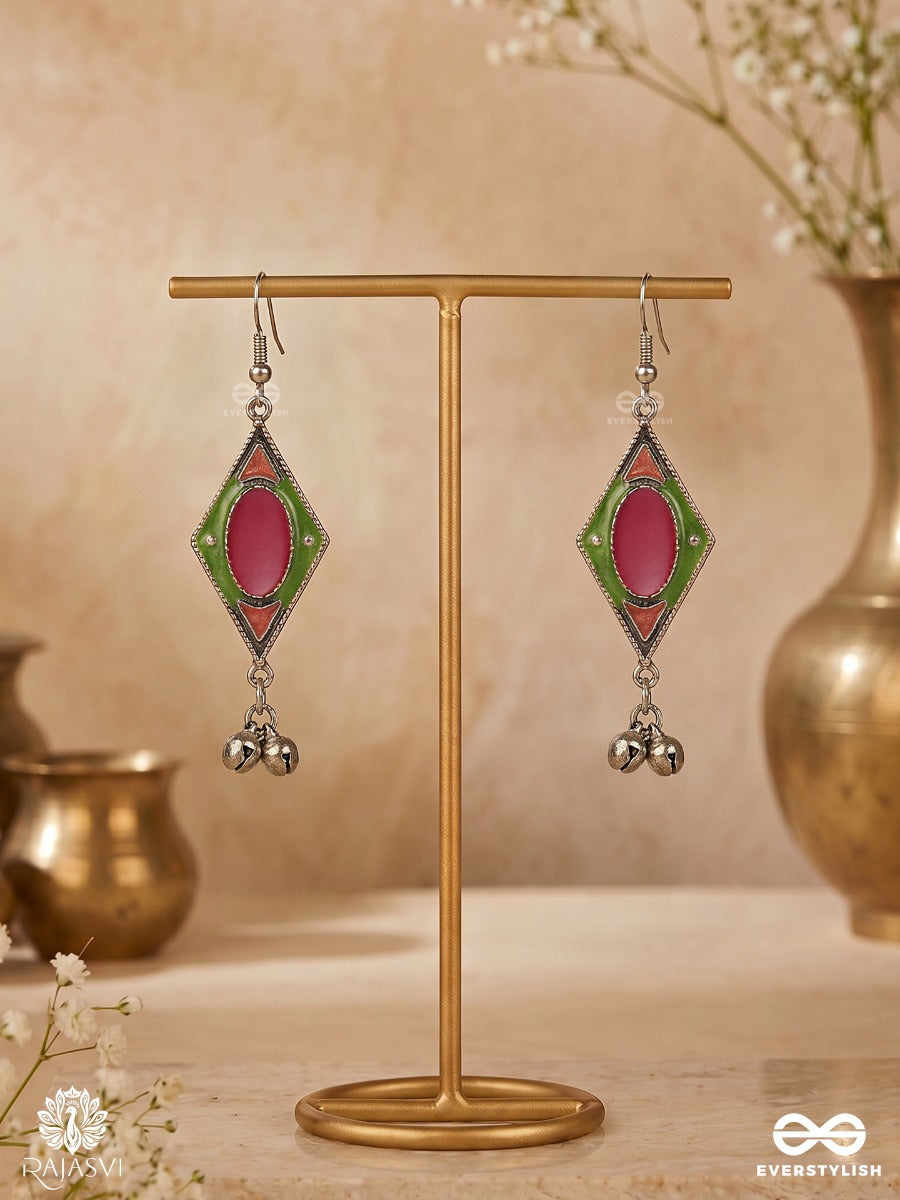 Geometric Grace- Diamond-Shaped Oxidised Earrings