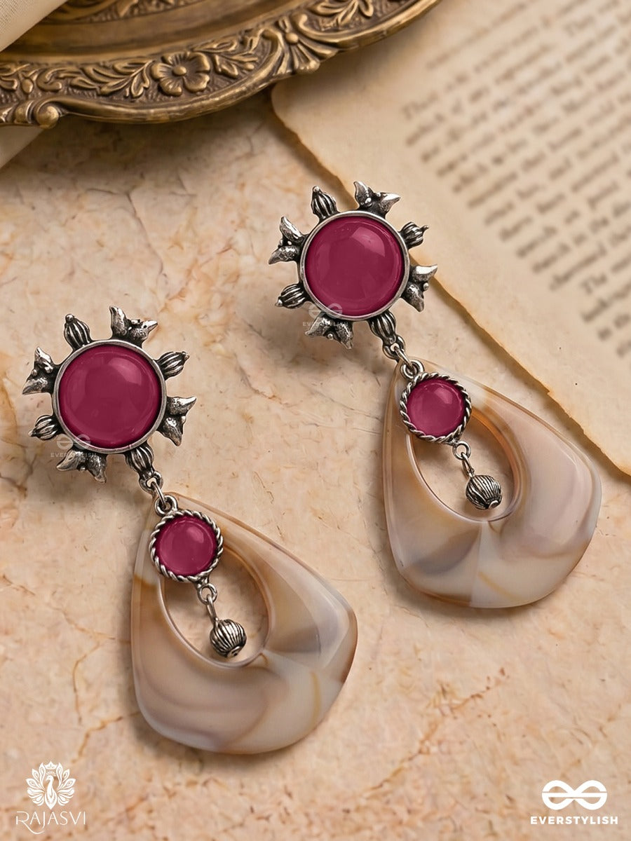 Desert Twist- Modern Dangle Oxidised Sandstone Earring