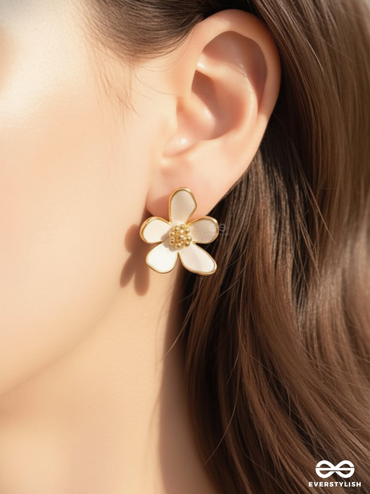Cloud Lily - Lightweight White Bloom Studs